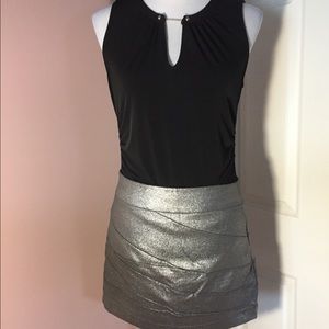 NWOT Express mini skit size 6